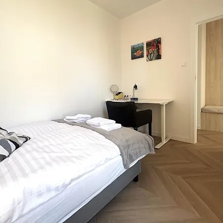 Baltic White Diuna Supernovi Gdynia